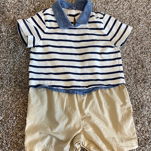 ⚡️SALE⚡️GAP toddler outfit - Picture 1 of 2